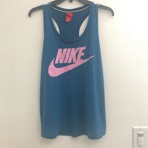 Nike Racerback Tank 💞